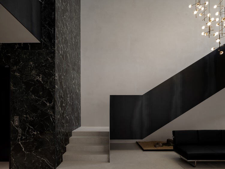 Oztile Showroom / Atelier Mods - Интерьерная фотография, лестница