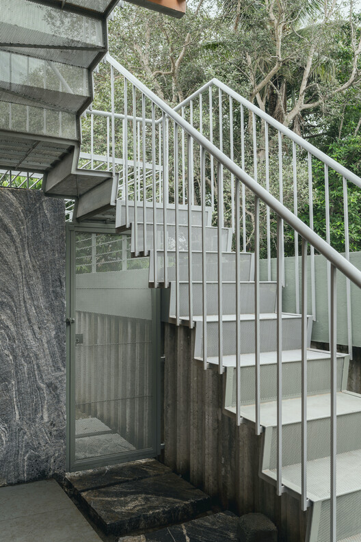 Namana House / Wright Inspirions - изображение 38 из 45