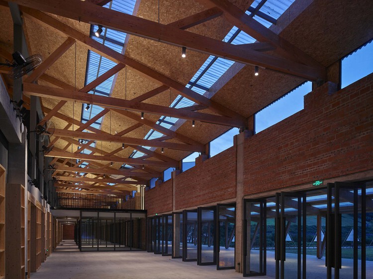 Taoli -Zhaoshan Village Center / Thad Sup Atelier - изображение 31 из 51