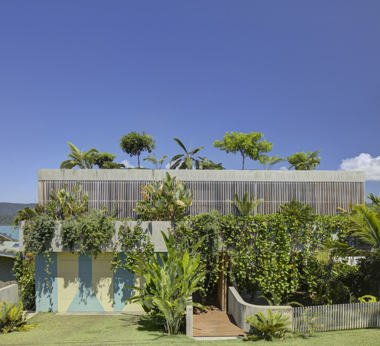 Airlie Beach House / Glyde Bautovich - изображение 1 из 49