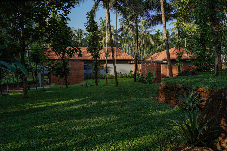 Malhar Weekend Home / Dearth Architects - Экстерьерная фотография, сад