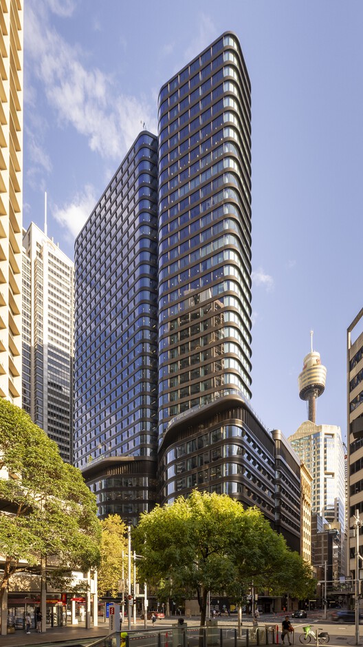 Parkline Place Commercial Tower / Foster + Partners - изображение 2 из 31