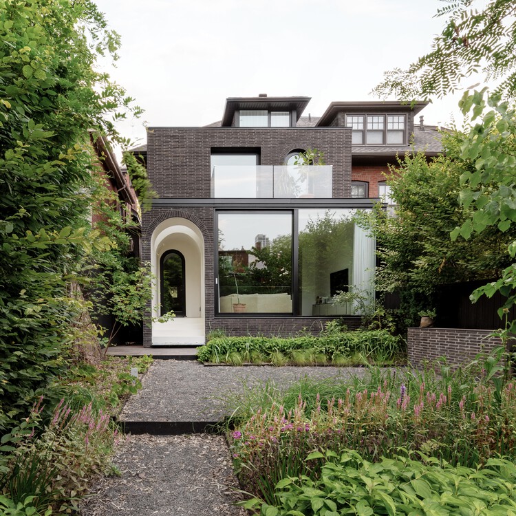 Roxborough House / GH3* - Внешняя фотография, кирпич, сад, внутренний двор