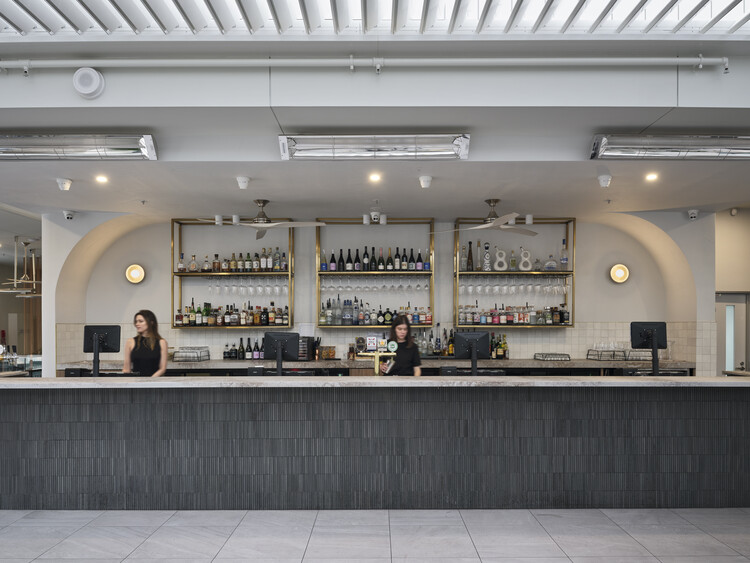 Sora Rooftop Bar & Restaurant / Pact Architects - изображение 1 из 16