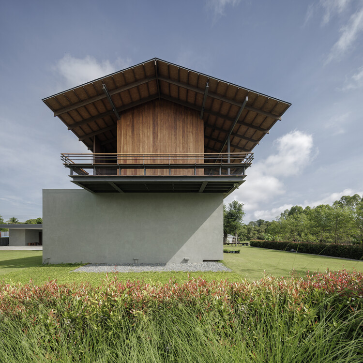 Utai Thani House / мне нравится дизайнерская студия - внешняя фотография