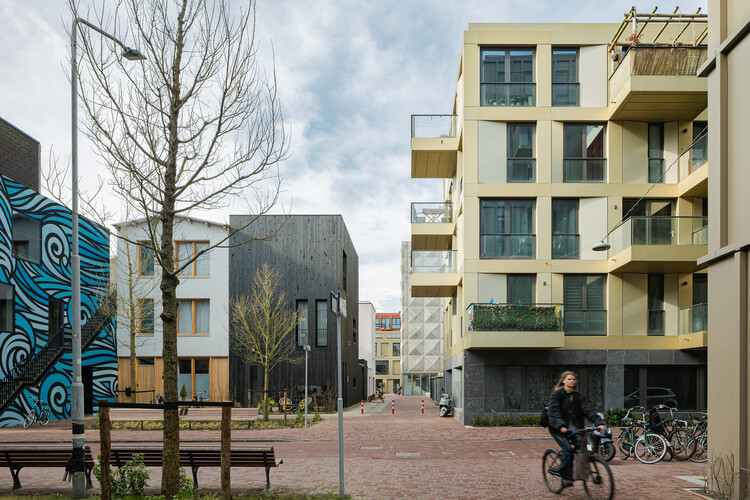 CityPlot Buiksloterham / StudiOninedOts + Delva Landscape Architecture - Extery Photography