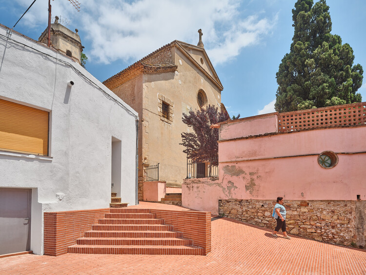 Riells Square/ Comas -Pont Arquitectes - внешняя фотография, лестница
