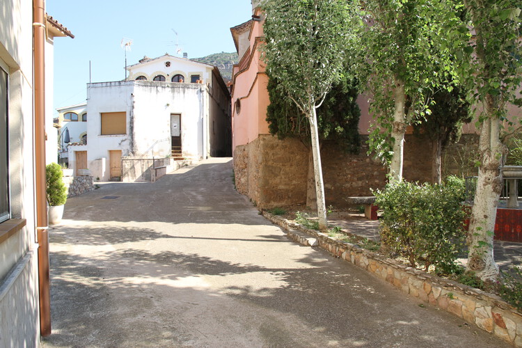 Riells Square/ Comas -Pont Arquitectes - внешняя фотография