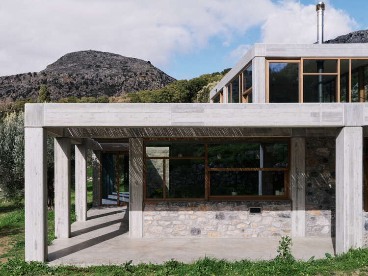 Meraki House / Sigurd Larsen - Внешняя фотография, древесина, бетон, колонна, луч