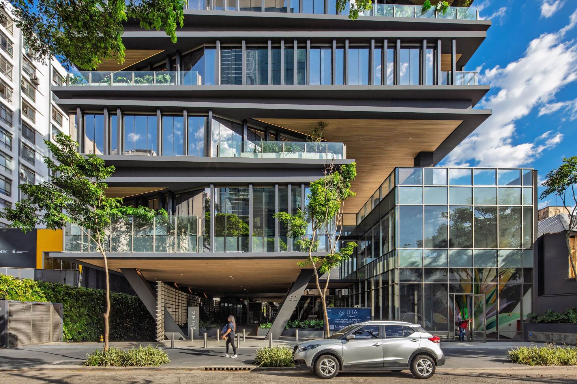 JHA Corporate Boutique / PSA Arquitetura