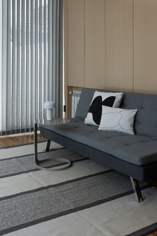 PH Charlone House / Florentina Fontana Arq. + Asociados - Интерьерная фотография, гостиная, дерево