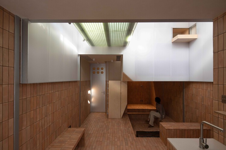 Реконструкция пространства «Укромные уголки» в Hongye Garden / Greyspace Architects - Интерьерная фотография, дерево, освещение