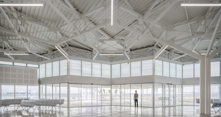 Tarragona Public Passenger Terminal / Hombre de Piedra Arquitectos - изображение 5 из 22