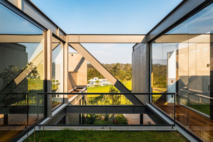 Entreverdes House / 24 7 Arquitetura - изображение 12 из 28