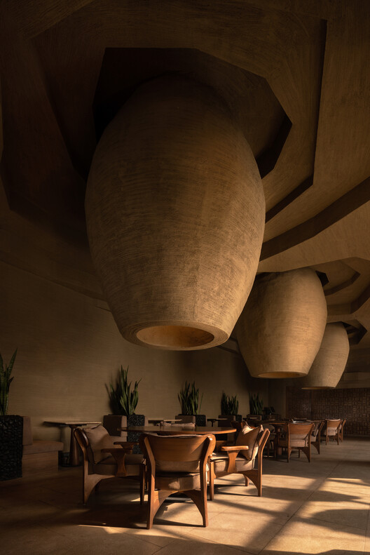 Mocha Pune Cafe / Design Studio - Интерьерная фотография