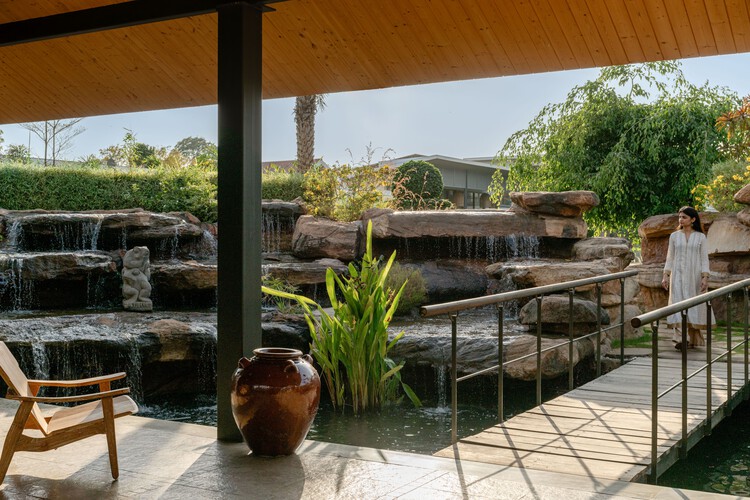 Nirmay Villa / The Grid Architects - Интерьерная фотография, сад