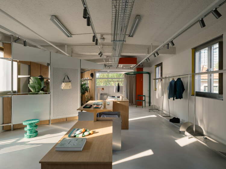 Магазин элементов / Atelier Tao+C - Интерьерная фотография, кухня, освещение