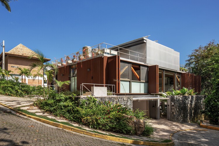 Guaecá House / Estúdio Rossi Arquitetos - Внешняя фотография, балкон