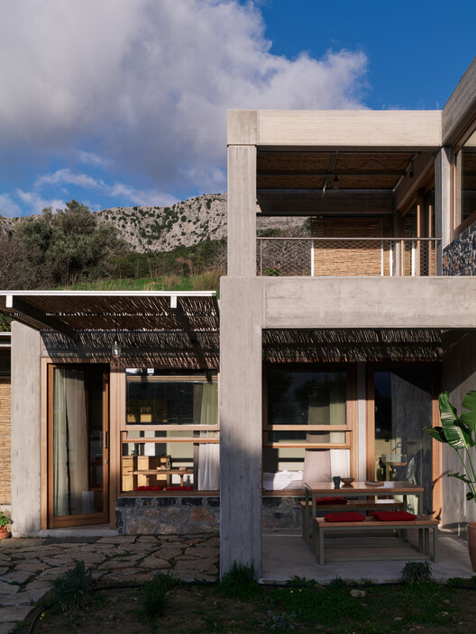 Meraki Hotel / Sigurd Larsen - внешняя фотография, дерево, луч