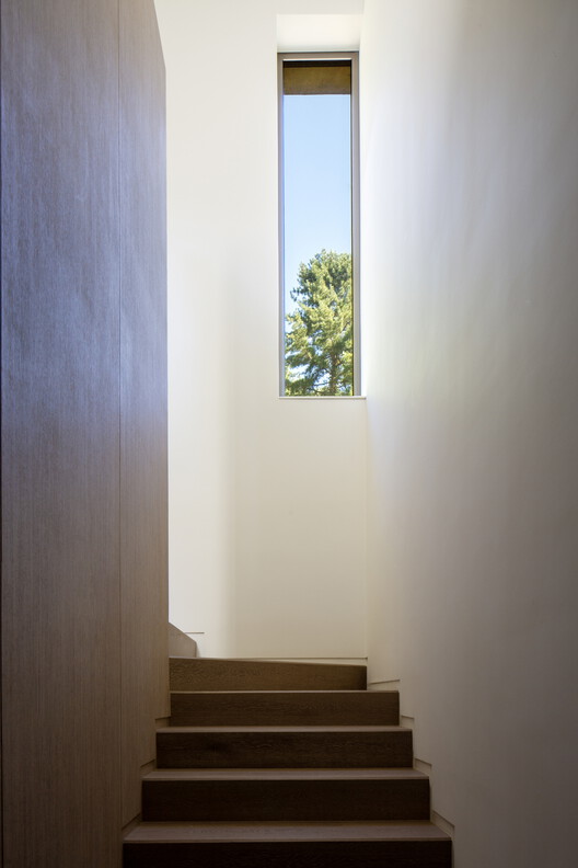 Ooort House / 100a Associates - Интерьерная фотография, древесина, бетон