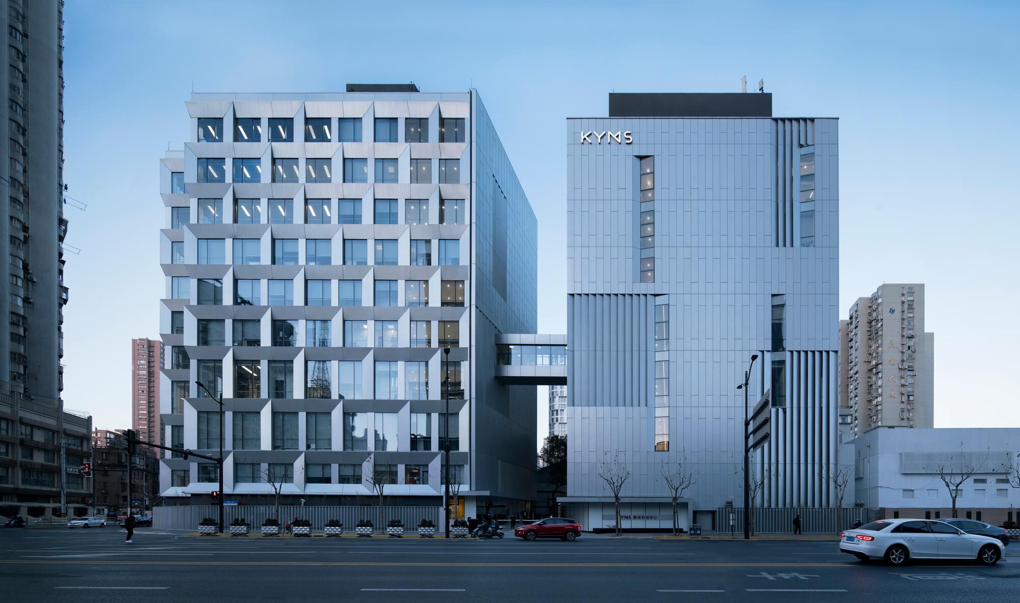 Технологический центр KYMS / Atelier Archmixing