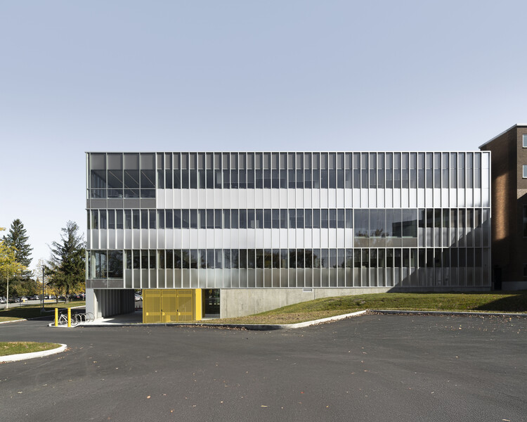 Pavillon A5 Факультет искусств и гуманитарных наук / Saucier + Perrotte Architectes - Внешняя фотография