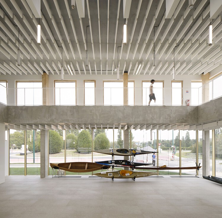 Maison de la Federation Française de Canoe Kayak et Sports de Pagaie / Le Studio Sanna Baldé - изображение 2 из 26