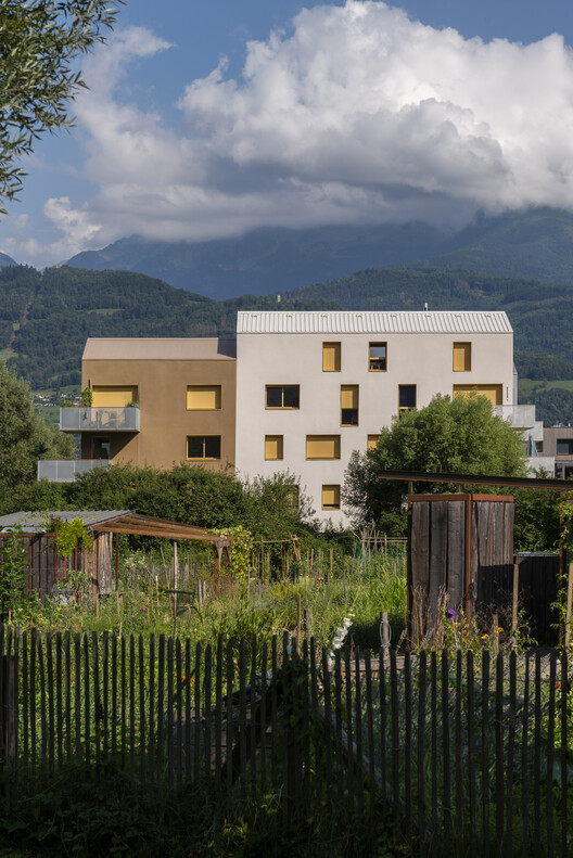 Социальное жилье для участия в Crolles / Indy Architectes - изображение 23 из 32