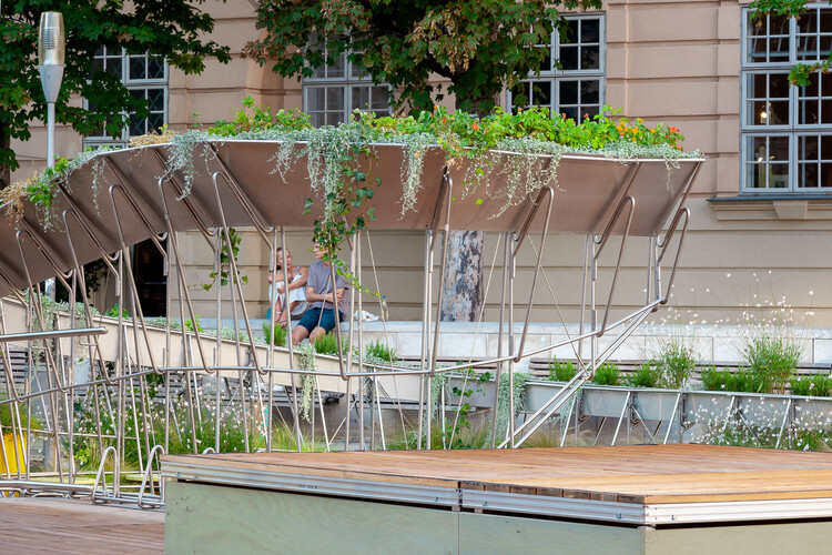 Urban Green Island / Openfields - Интерьерная фотография, кухня
