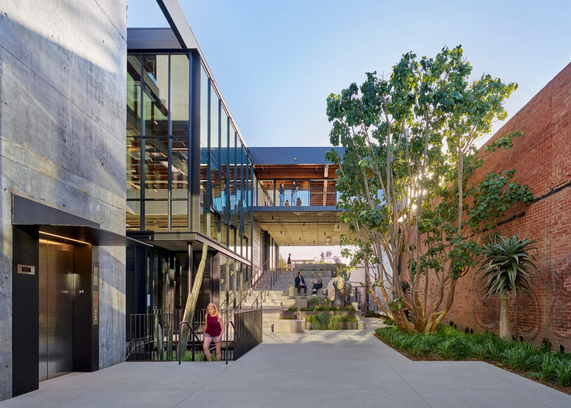 1640 14th ST Commercial & Offices / HGA
