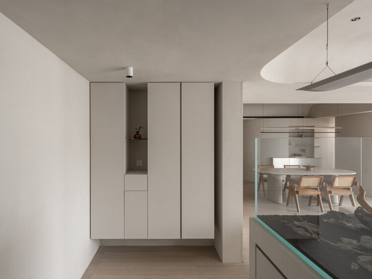 Mlow Rhythm Apartment / KC Design Studio - Интерьерная фотография, кухня, столешница