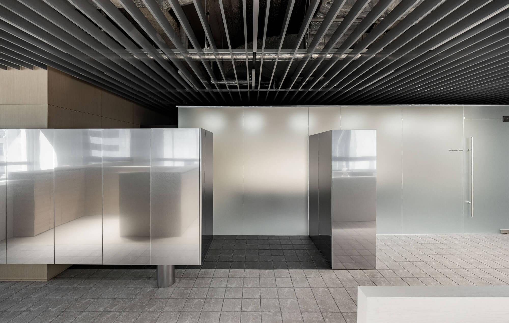 J Office / RVMN | Архидали