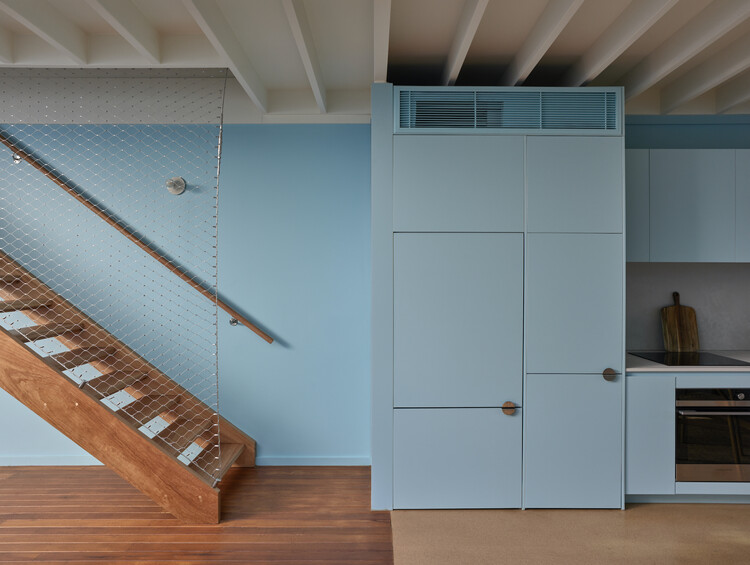 Blok Three Sisters House / Blok Modular + Vokes and Peters - Внутренняя фотография, древесина, стекло