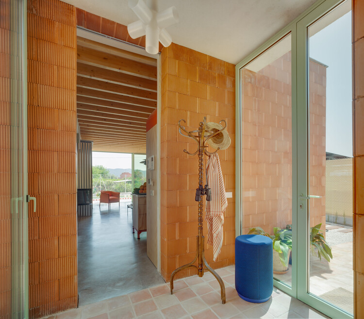 Mym House / Pastor Y González Arquitectos - изображение 7 из 10