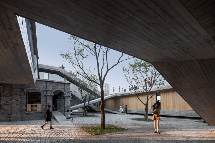 Книжный магазин Mengzi Nsau of Librairie Avant -Garde / Zao / Standardarchitecture - внешняя фотография