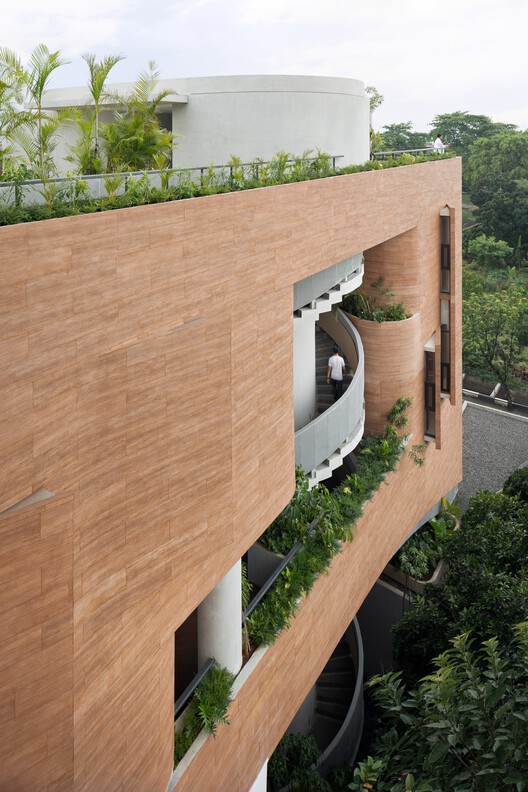 SAGEHAUS Office Garden / Rad + AR (Исследовательский художественный дизайн + архитектура) - изображение 17 из 31