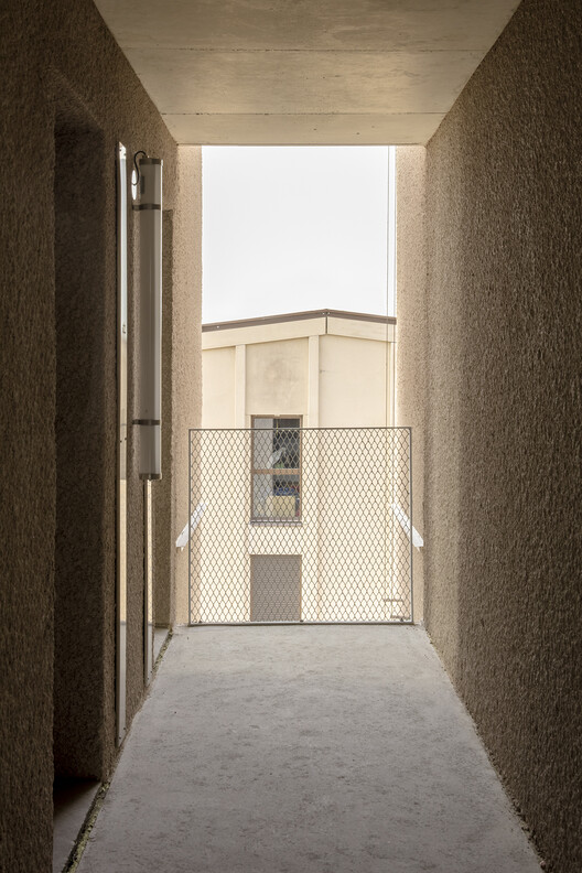 La Roca Student Housing / A6A - Интерьерная фотография, бетон