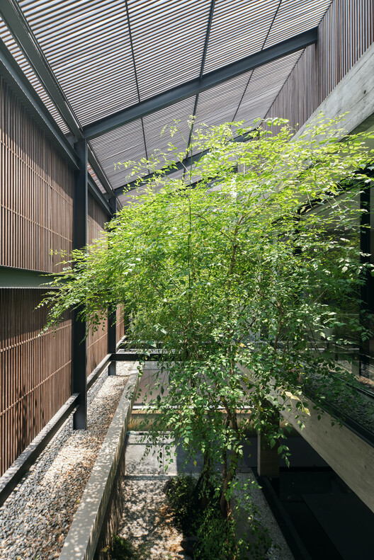 Mitsugo House / Pranala Associates - изображение 5 из 44