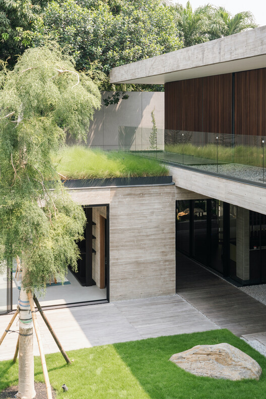 Mitsugo House / Pranala Associates - изображение 23 из 44