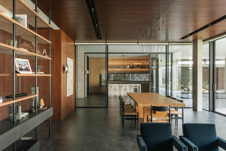 Mitsugo House / Pranala Associates - изображение 20 из 44