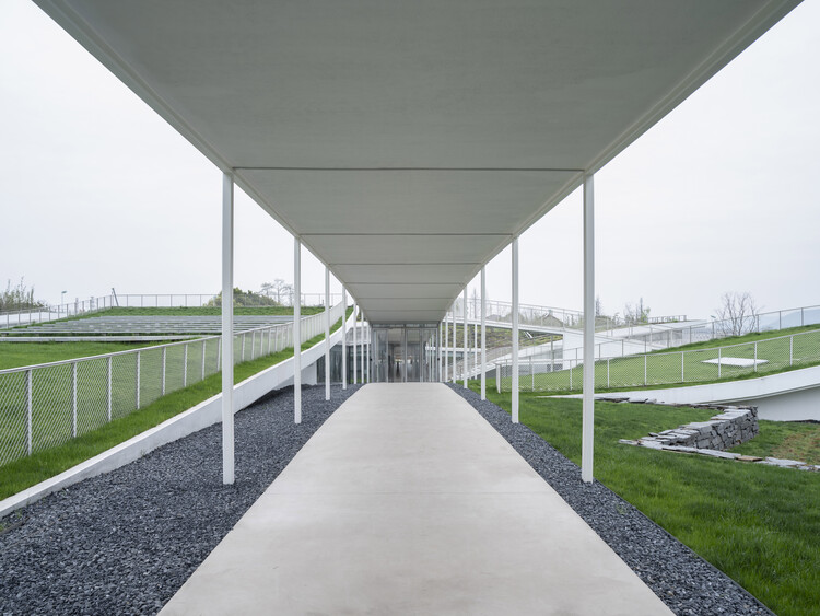 Anji Creative & Design Center / Atelier Deshaus - изображение 3 из 17