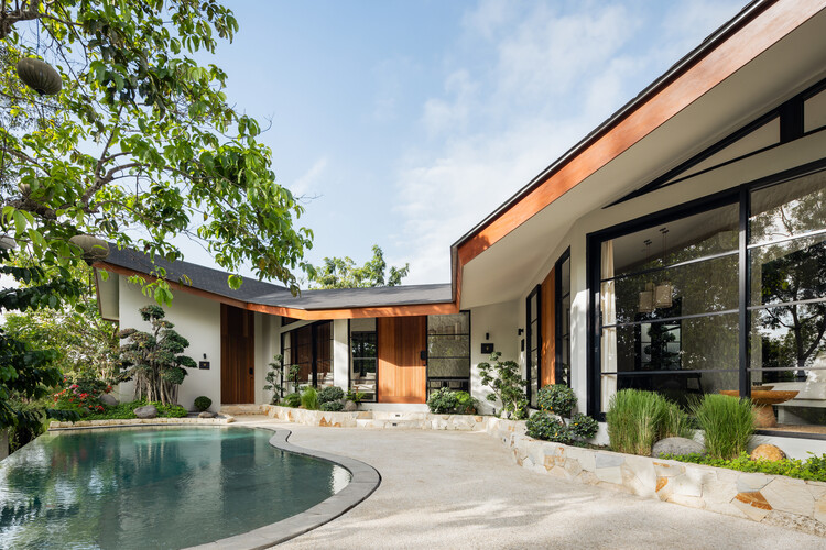 Mama Minka House / Atelier Generations Vasudeva Design - Extery Photography, Courtyard