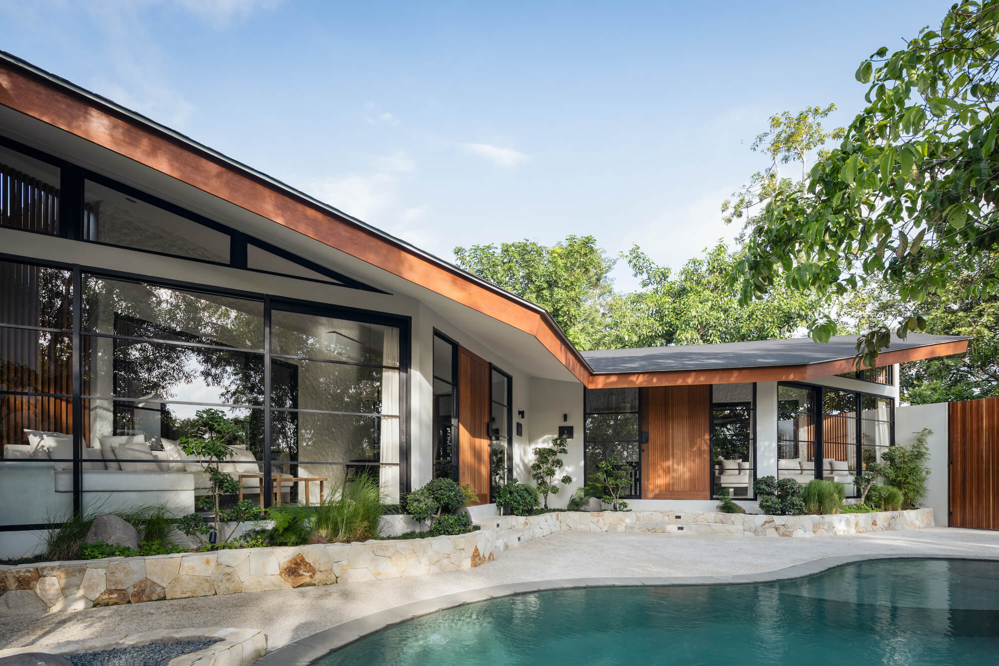 Mama Minka House / Atelier Generations Vasudeva Design