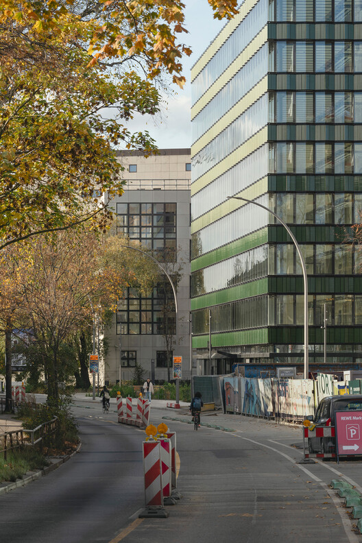 Die Macherei Building Ensemble / Sauerbruch Hutton - изображение 6 из 16