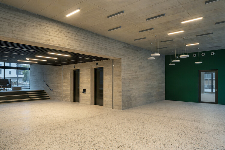 Die Macherei Building Ensemble / Sauerbruch Hutton - Интерьера, бетон