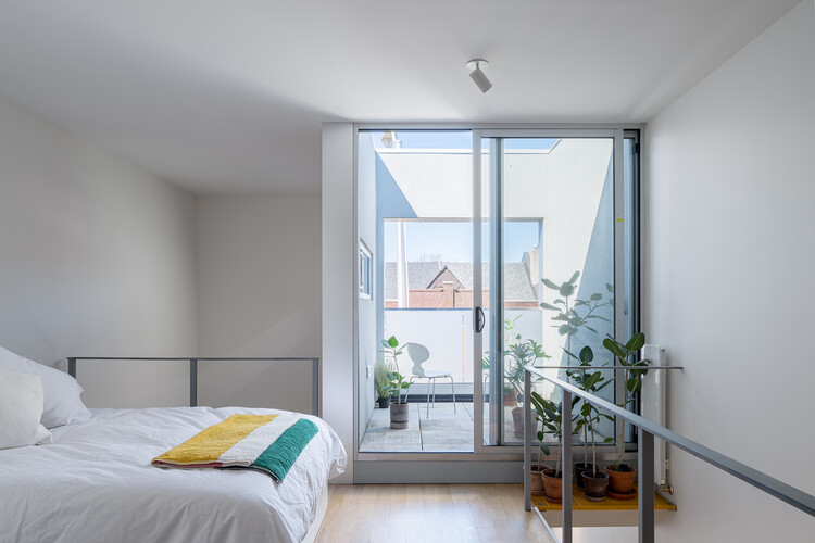 K -Town Commercial and Office Space / Architect Steven Fong - изображение 11 из 25