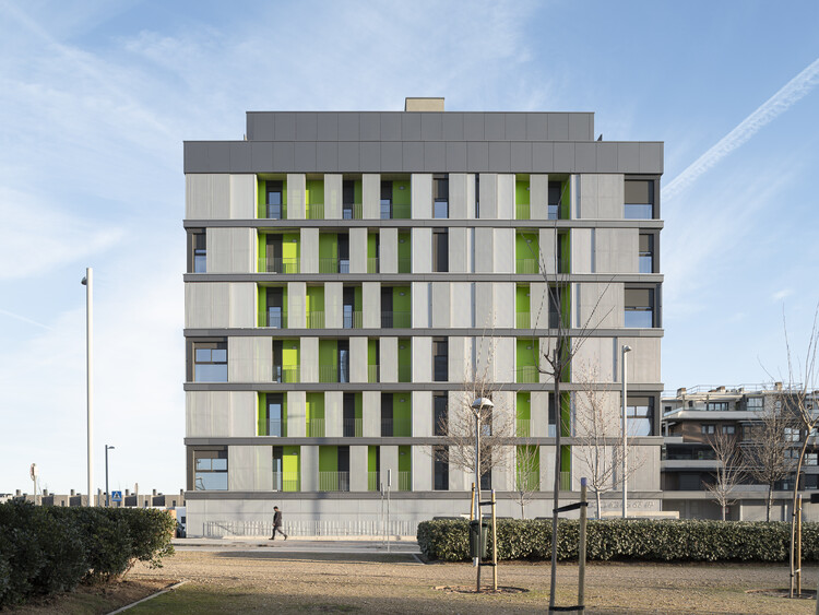 116 Общественные жилищные подразделения в Мадриде / Unia Arquitectos + Fau Arquitectos - Внешняя фотография