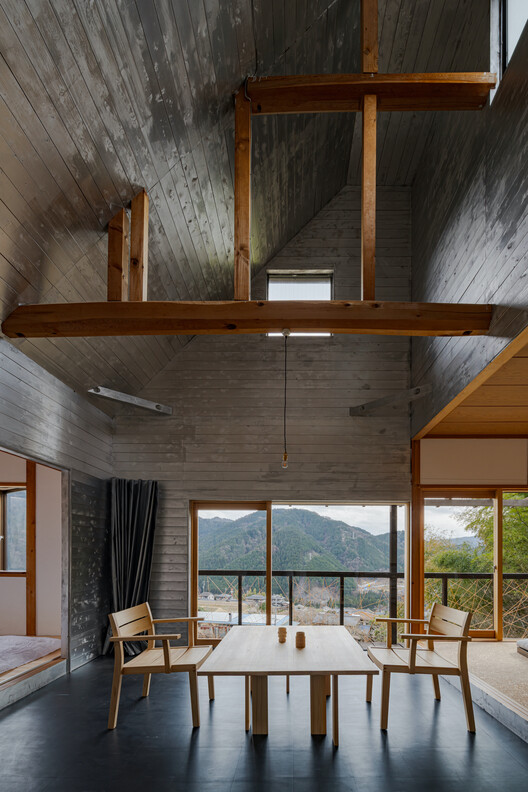 Villa Nagiso Reportion / Otaa.llc - Интерьерная фотография, кухня, дерево, луч, луч, луч,