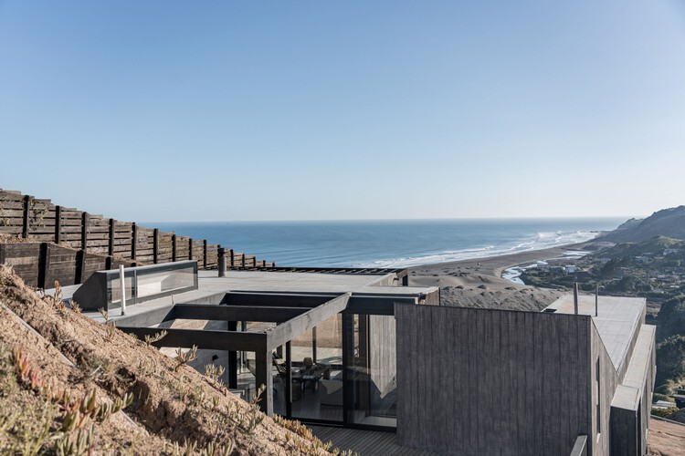 HRMTZ House / O2 Arquitectos - изображение 3 из 24