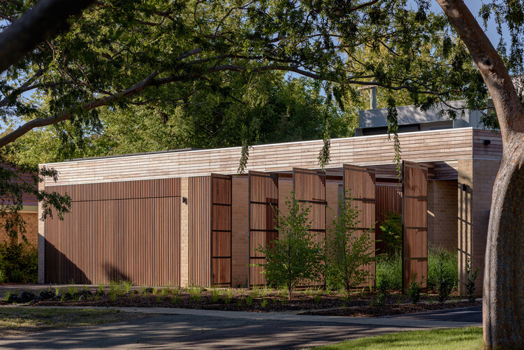 Hackett Gardens House / Ben Walker Architects - Внешняя фотография, дерево, сад